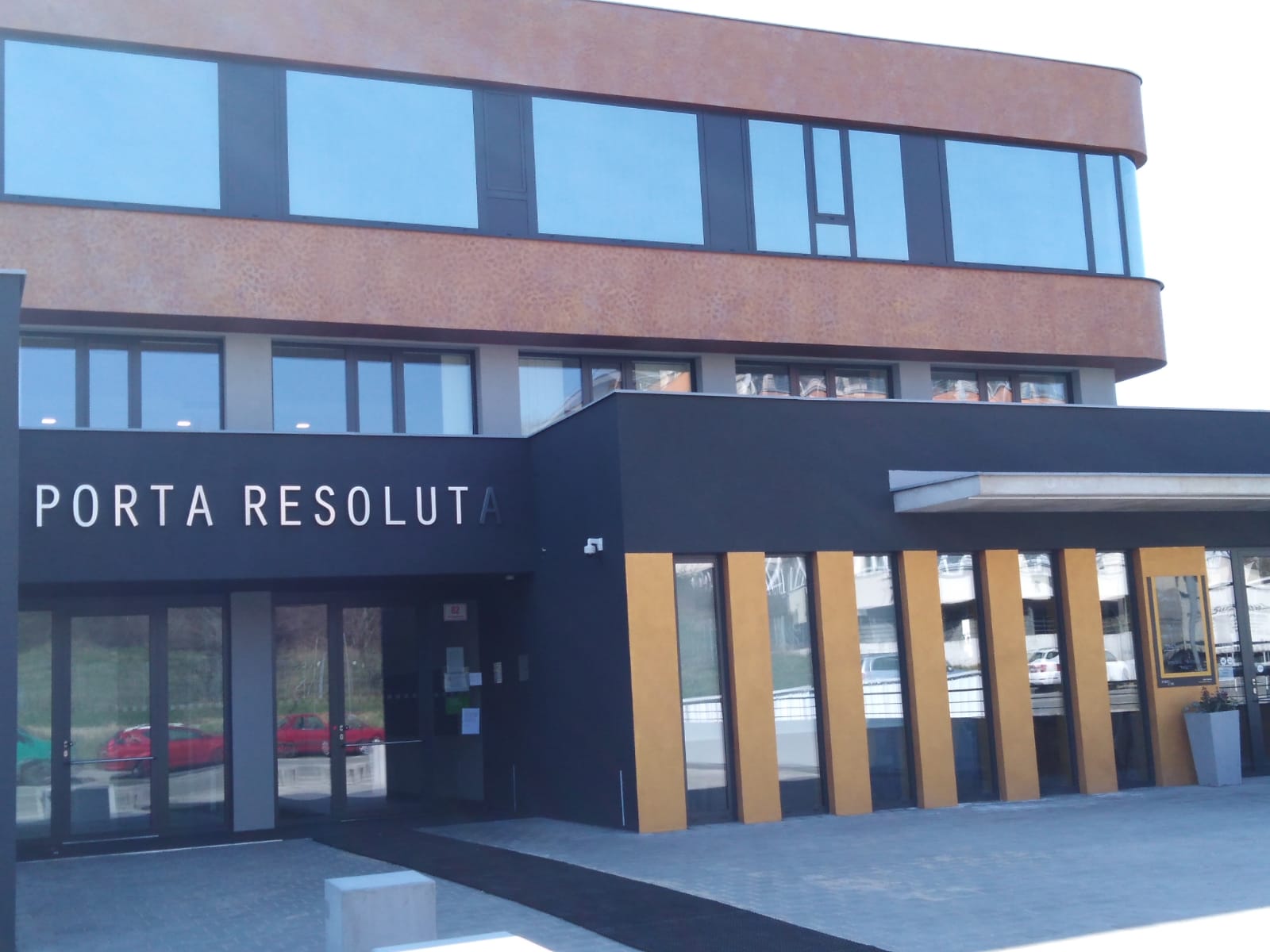 Budova kliniky Porta Resolution